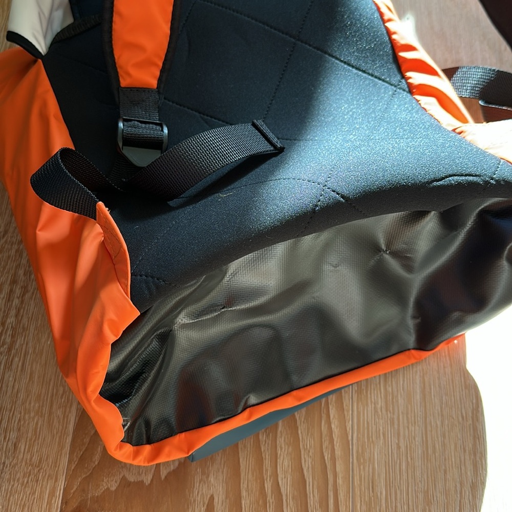 NWT 66 North 15L Logo Performance Backpack Padded Lightweight - Picture 9 of 13